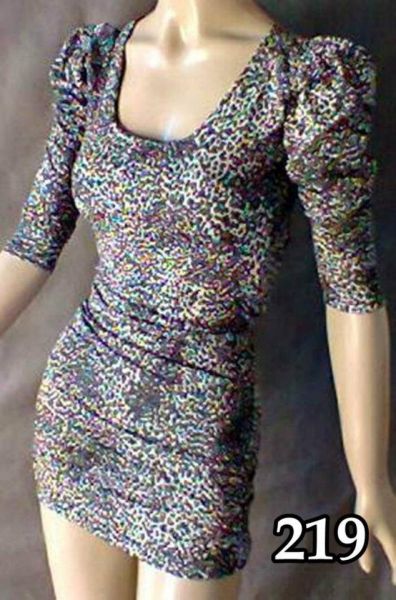 Vestido Manga 3/4 Oncinha.