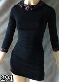 Vestido em Viscolycra Preto com dourado nas mangas e gola